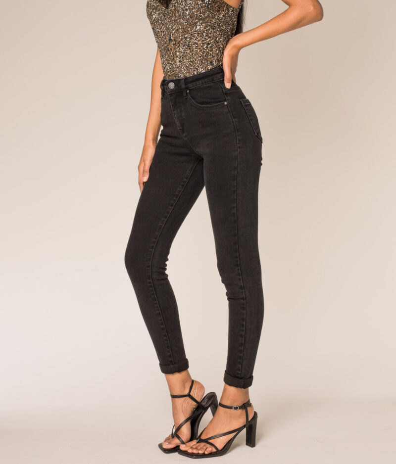 Kavbojke z visokim pasom Skinny P173.b