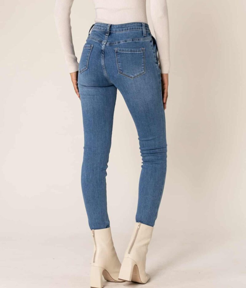 Slim_fit_jeans_hlače_p217-5.c