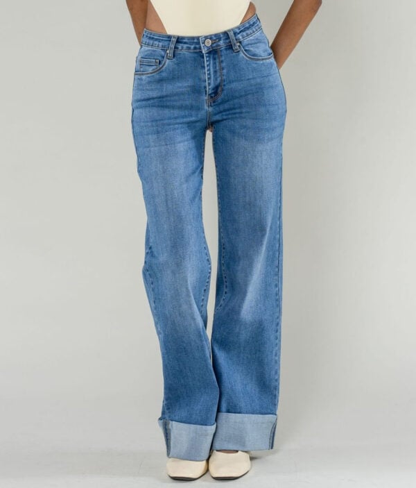 Domov 14 Široke kavbojke Nina Carter P616-5